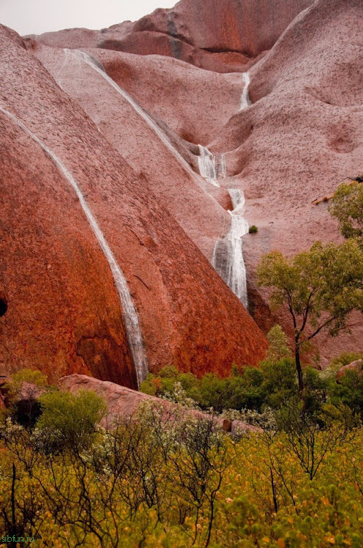 Водопады Улуру – редкое природное явление, которое видит только 1% посетителей