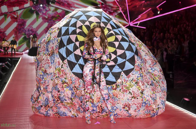 В Нью-Йорке состоялся очередной показ Victoria's Secret Fashion Show 