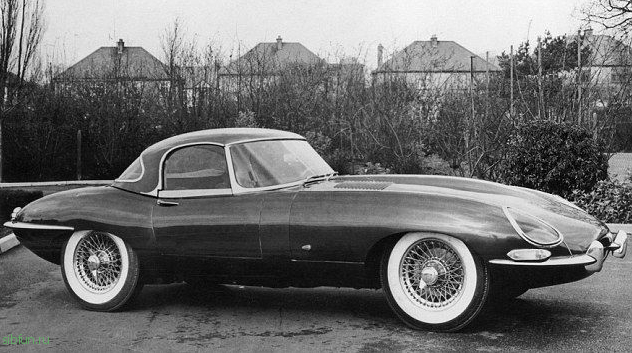 Jaguar E-type оценивается в круглую сумму
