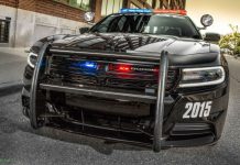 Новый полицейский автомобиль