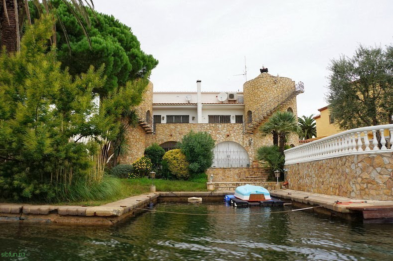 Эмпуриабрава – испанская Венеция на побережье Жироны