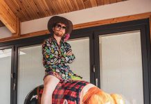 Звезды, которые предпринимали попытки отказаться от соцсетей