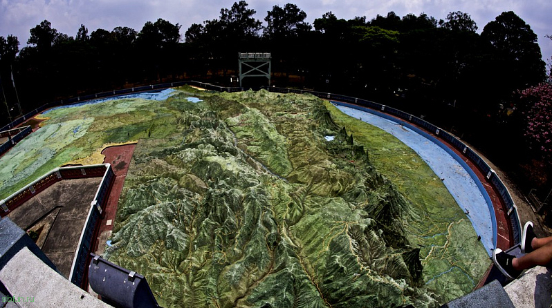 «Рельефная карта Гватемалы» - самая большая рукотворная модель местности
