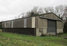 Дворец из заброшенного амбара