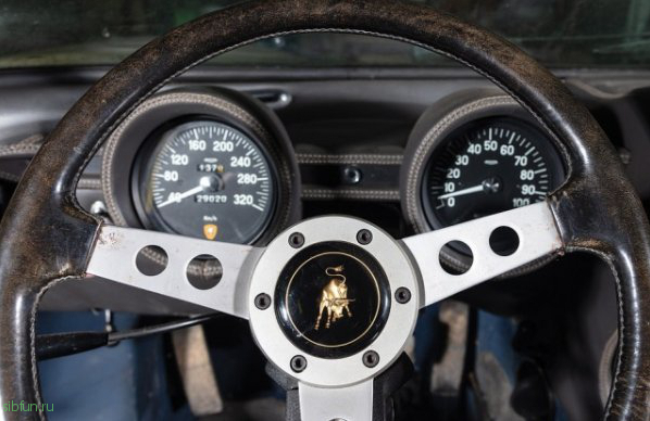 Редкий Lamborghini Miura 1969, недавно найденный в заброшенном гараже скоро уйдет с молотка