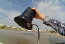 Нужно ли уступать дорогу автомобилю с черной мигалкой