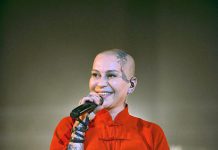 Знаменитости, которые ушли от продюсеров со скандалом