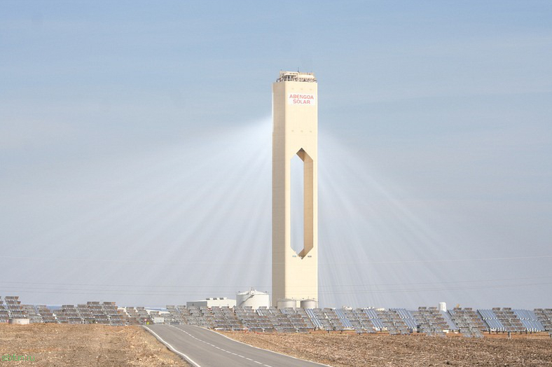 «Abengoa Solar» - фантастическая электростанция, использующая тепловую энергию Солнца