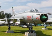 Для чего советским самолетам такой элемент конструкции как конус на носу