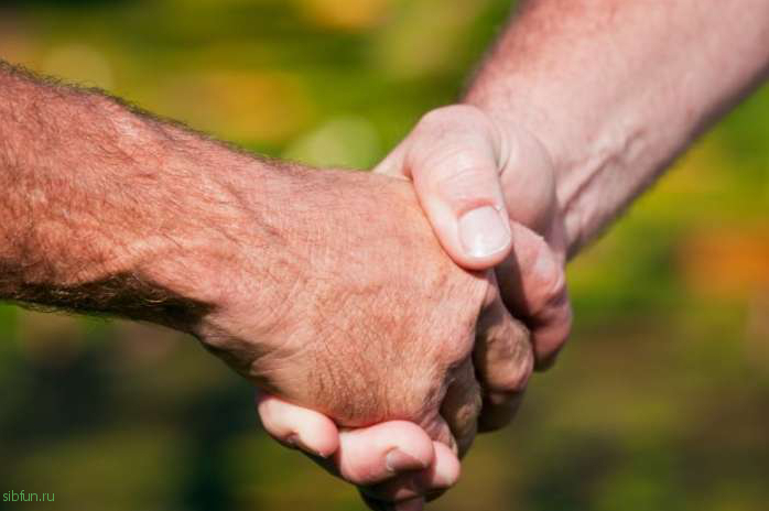 История традиции мужского рукопожатия