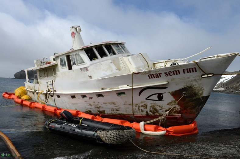 История крушения бразильской яхты Mar Sem Fim в Антарктиде