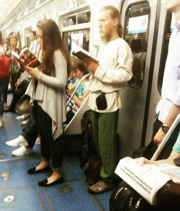 Чудики из Московского метро (40 фото) # 08.07.2020