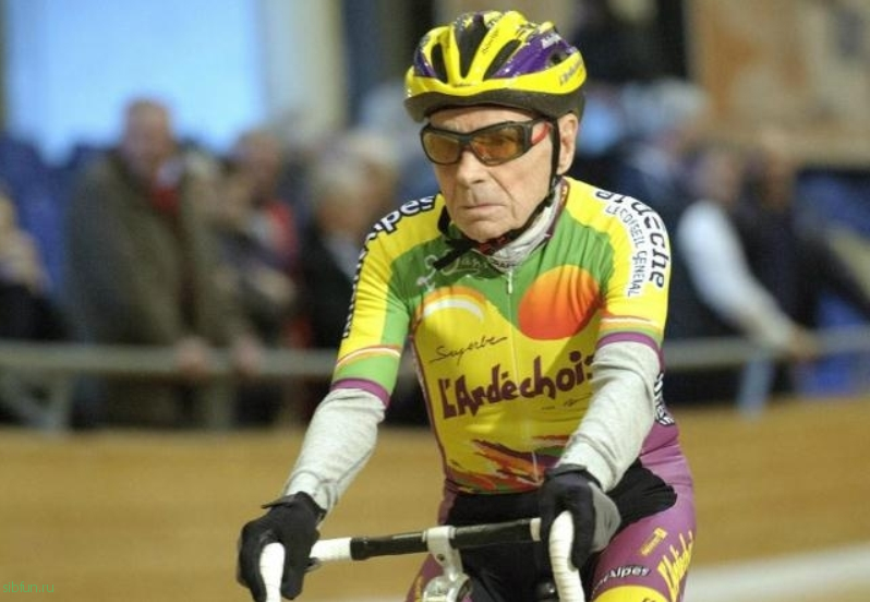 Во Франции живёт 108-летний велосипедист-чемпион Робер Маршан