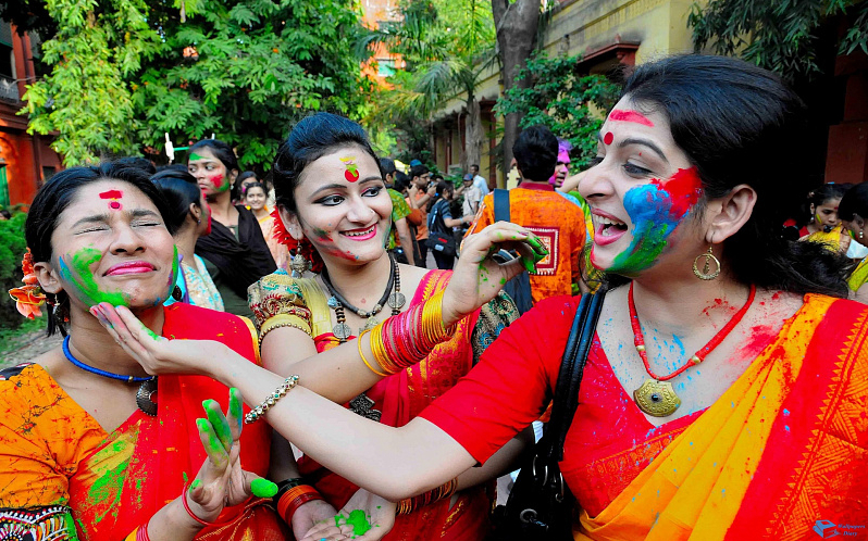 Холи – красочный индуистский праздник