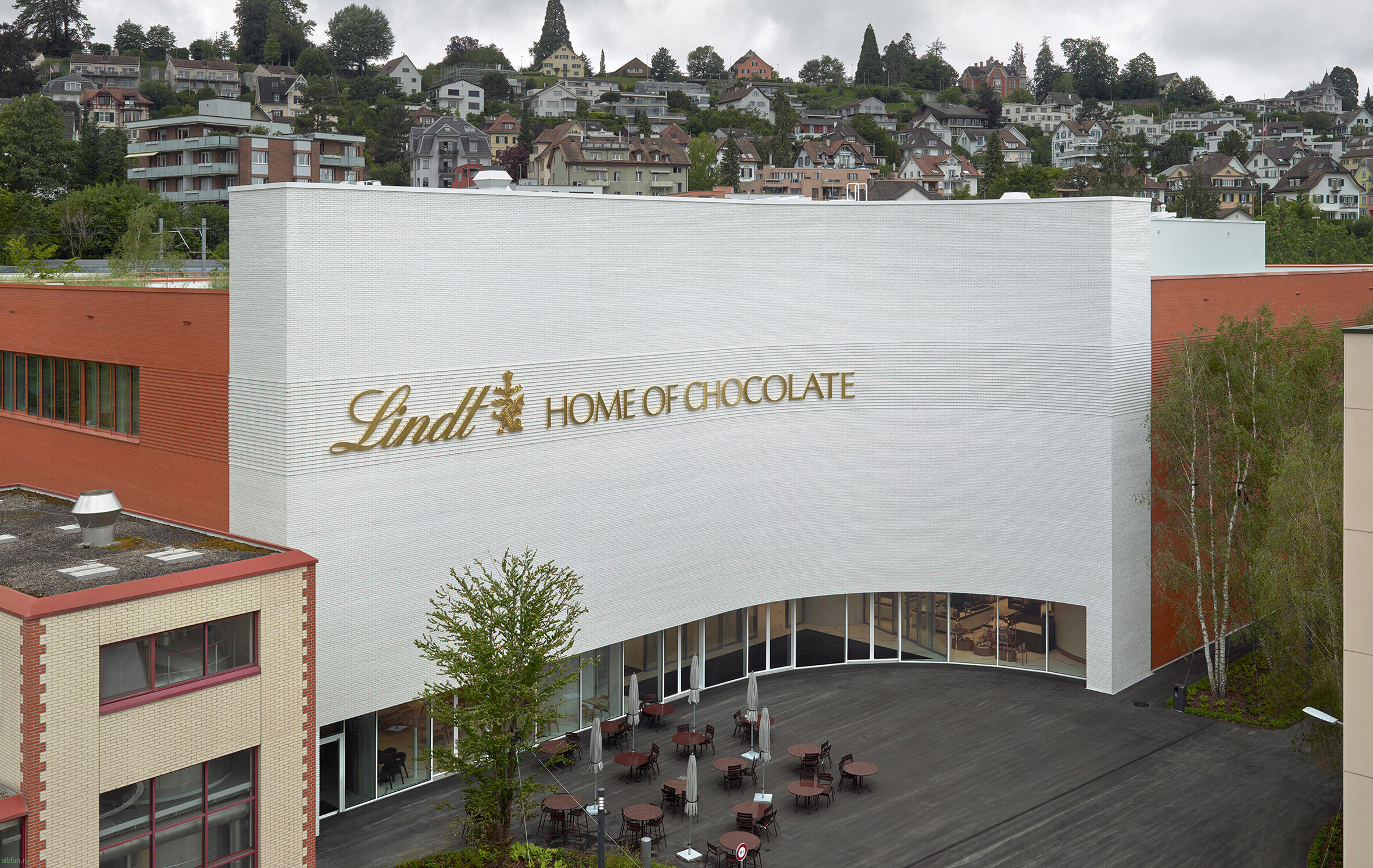 В Швейцарии открылся Дом шоколада Lindt — рай для любителей шоколада