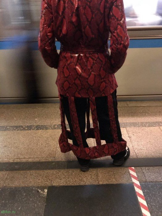 Модники московского метро. Осторожно, в подборке может быть ваша фотокарточка