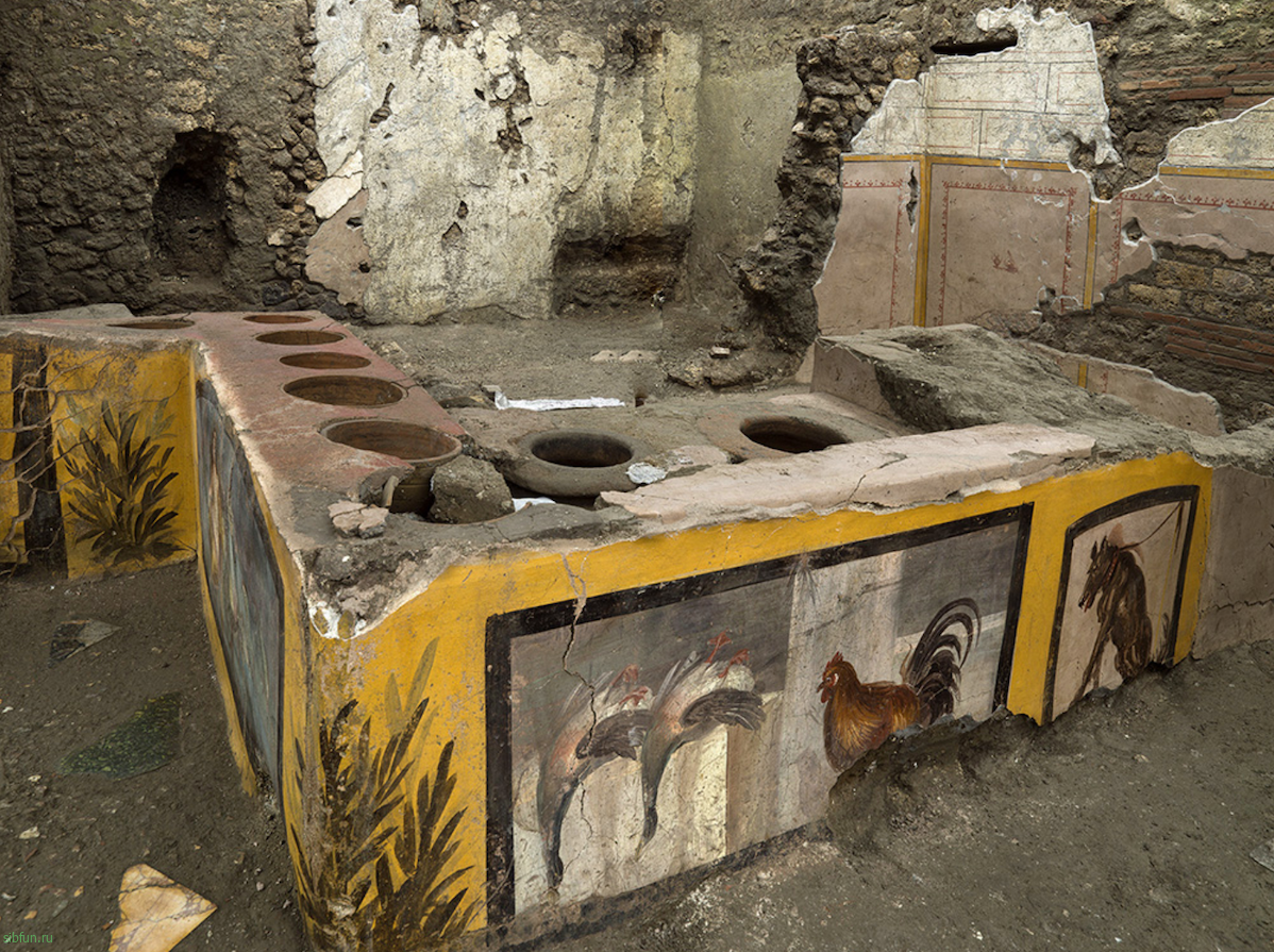 В Помпеях обнаружена древняя прекрасно сохранившаяся закусочная | Италия