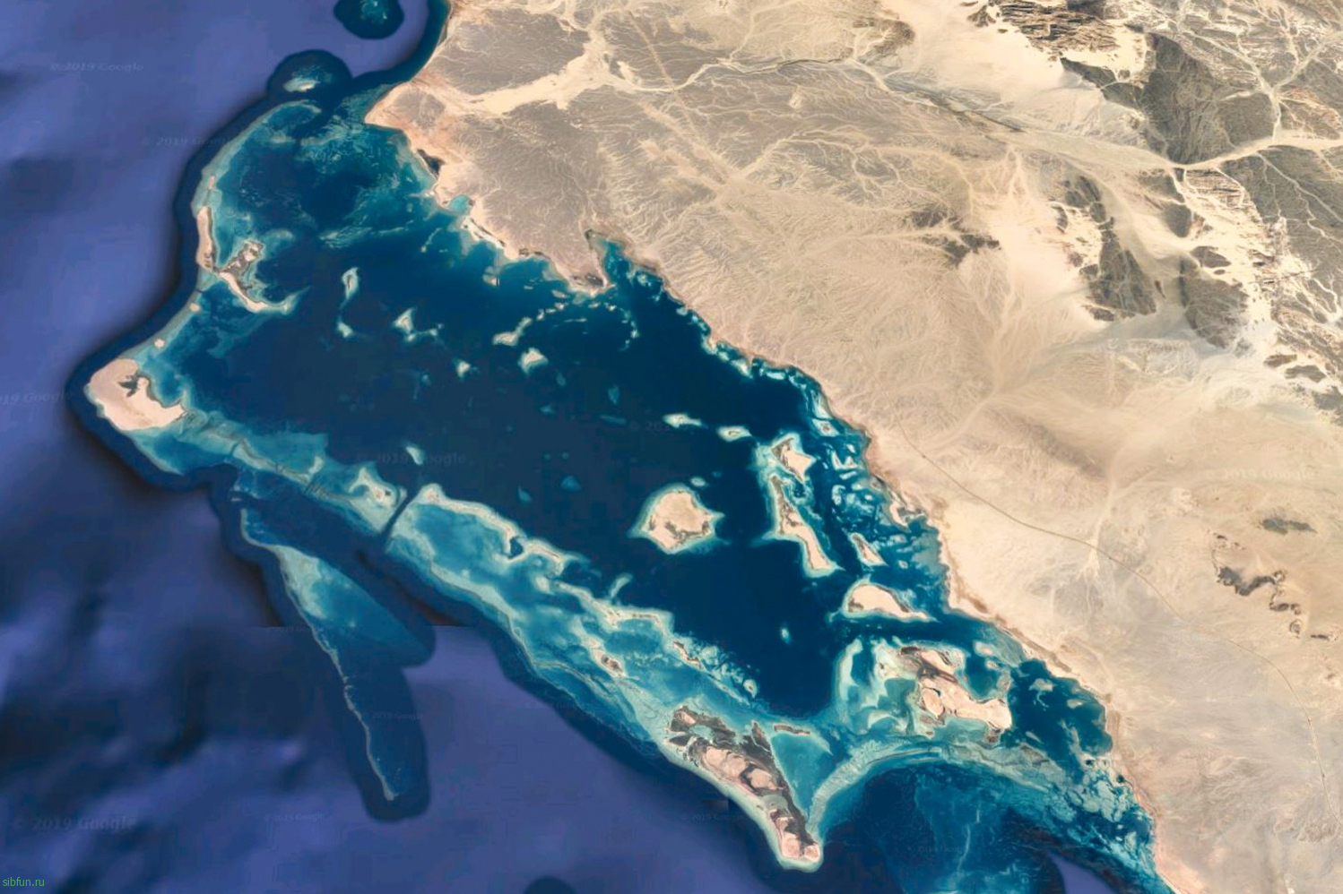 Саудовская Аравия строит суперсовременную курортную зону на Красном море