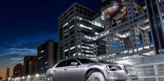 Chrysler 300 на 26-дюймовых дисках от Forgiato