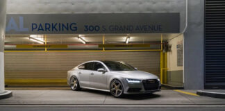 Заниженная Audi S7 на золотых дисках Forgiato