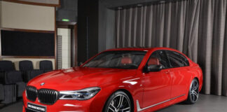 Автосалон в Абу-Даби выставил оригинальный BMW M760Li