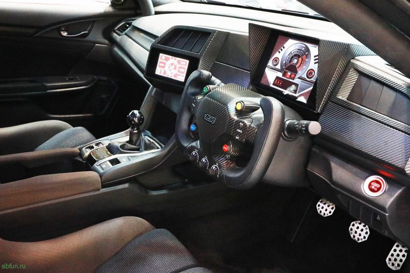 Mugen представил свой вариант тюнинга Honda Civic Type R