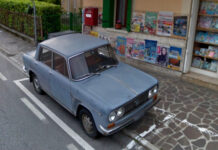 Автомобиль, припаркованный на одном месте в течение 47 лет, стал местной легендой в Италии — 16.11.2021