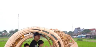 Деревянный автомобиль, сгенерированный искусственным интеллектом