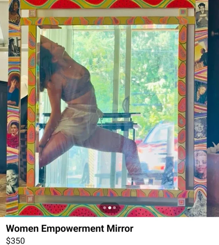 Люди продают зеркала