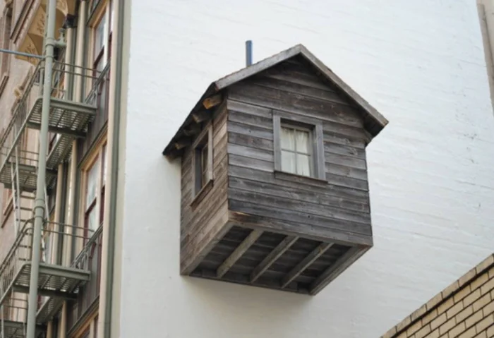 Самые необычные и креативные балконы