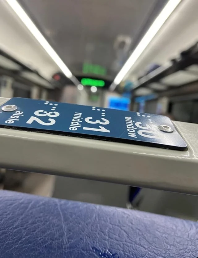 30 курьёзных ошибок, над которыми невозможно не посмеяться