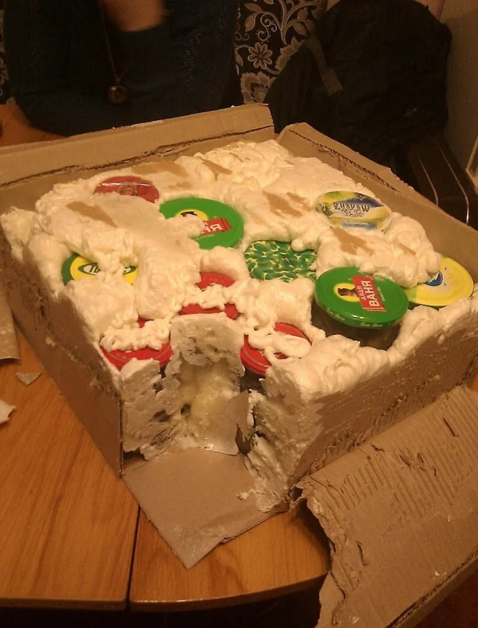 Монтажная пена — решение всех проблем: 16 смешных примеров «ремонта» Монтажная пена — решение всех проблем: 16 смешных примеров «ремонта»