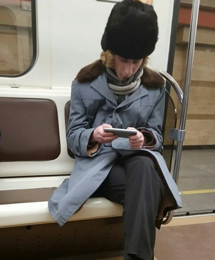 20 необычных пассажиров, которых можно встретить в метро