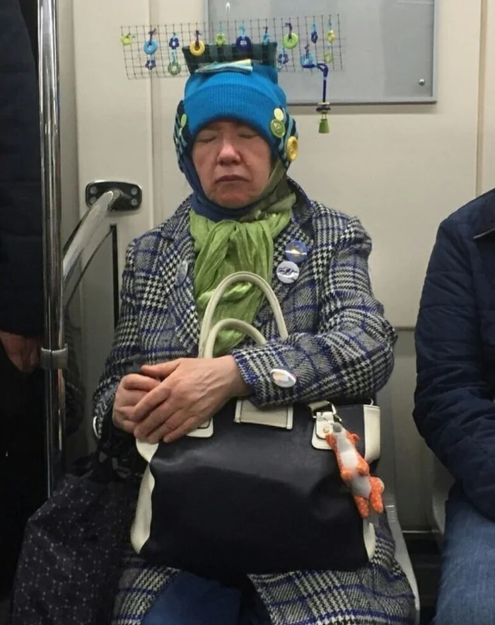 20 необычных пассажиров, которых можно встретить в метро